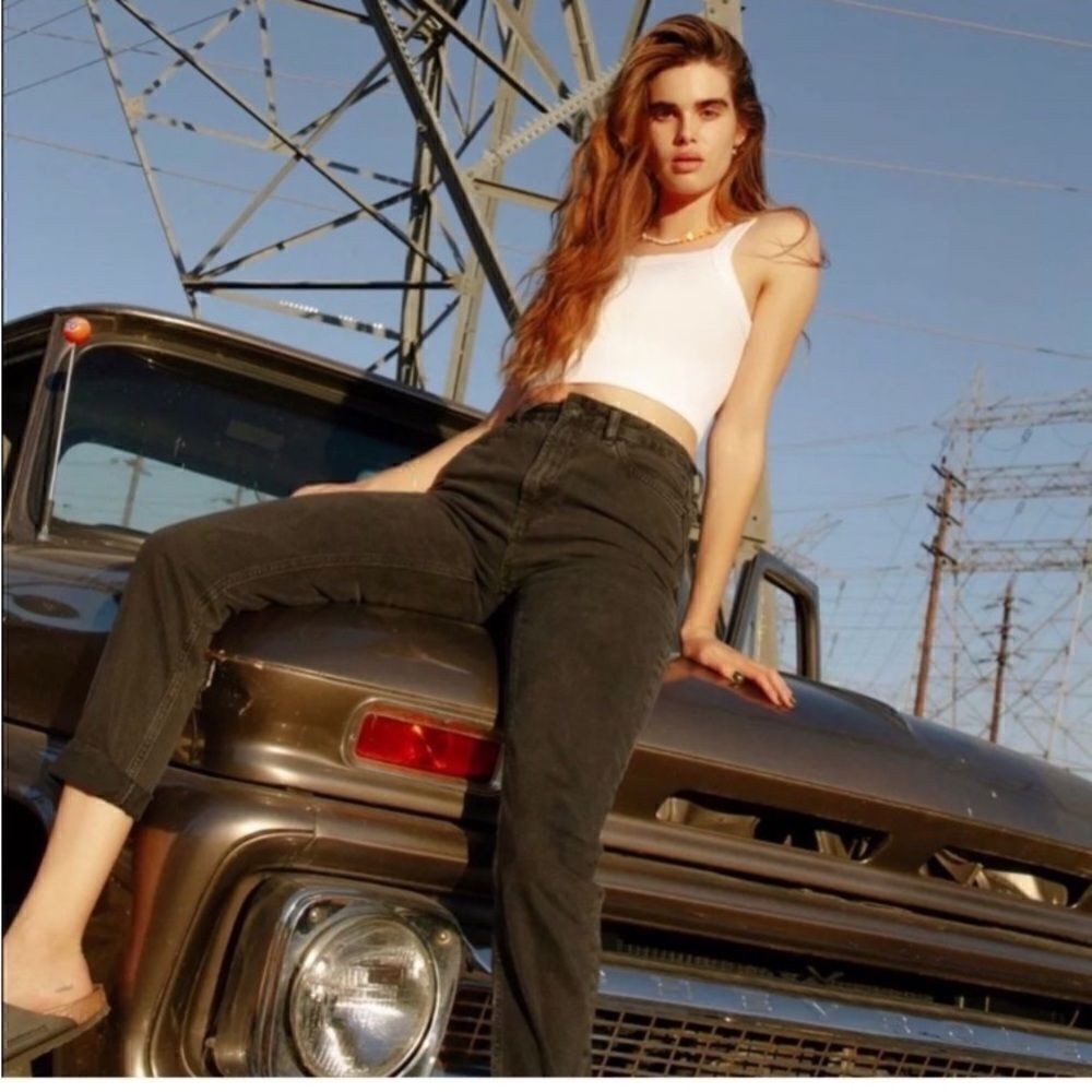 BDG High Rise Mom Jeans Size 25
